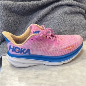 Hoka Clifton 9, Pink and Blue Sneakers